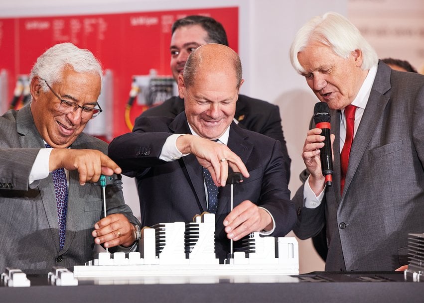 German Chancellor Olaf Scholz visited Beckhoff at the Hannover Messe